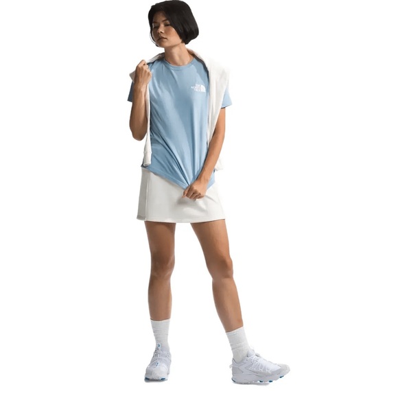 The North Face Women’s Shirt - Picture 7 of 9